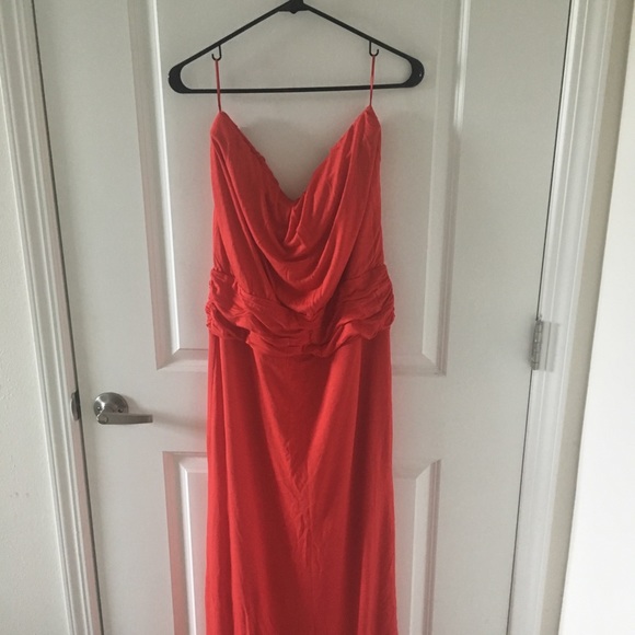 Red long dress - Picture 3 of 3